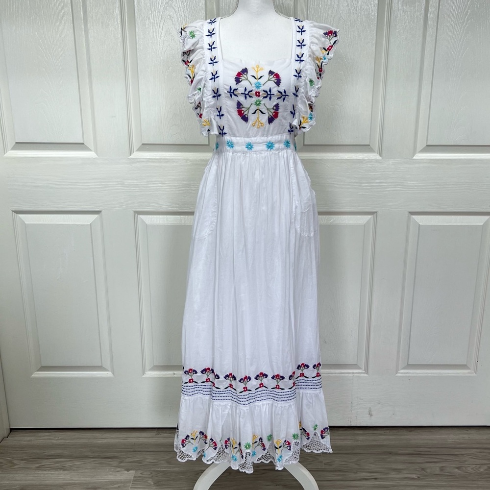 CeliaB White Cotton Dress Floral Embroidery Crisscross Back